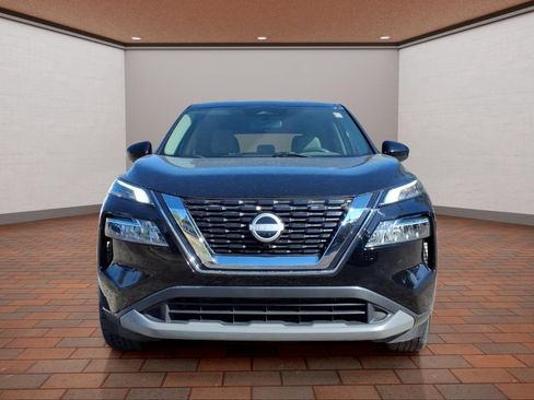 Used 2023 Nissan Rogue SV FWD image 2