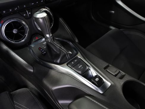 Used 2021 Chevrolet Camaro LT w/ RS Package RWD image 36