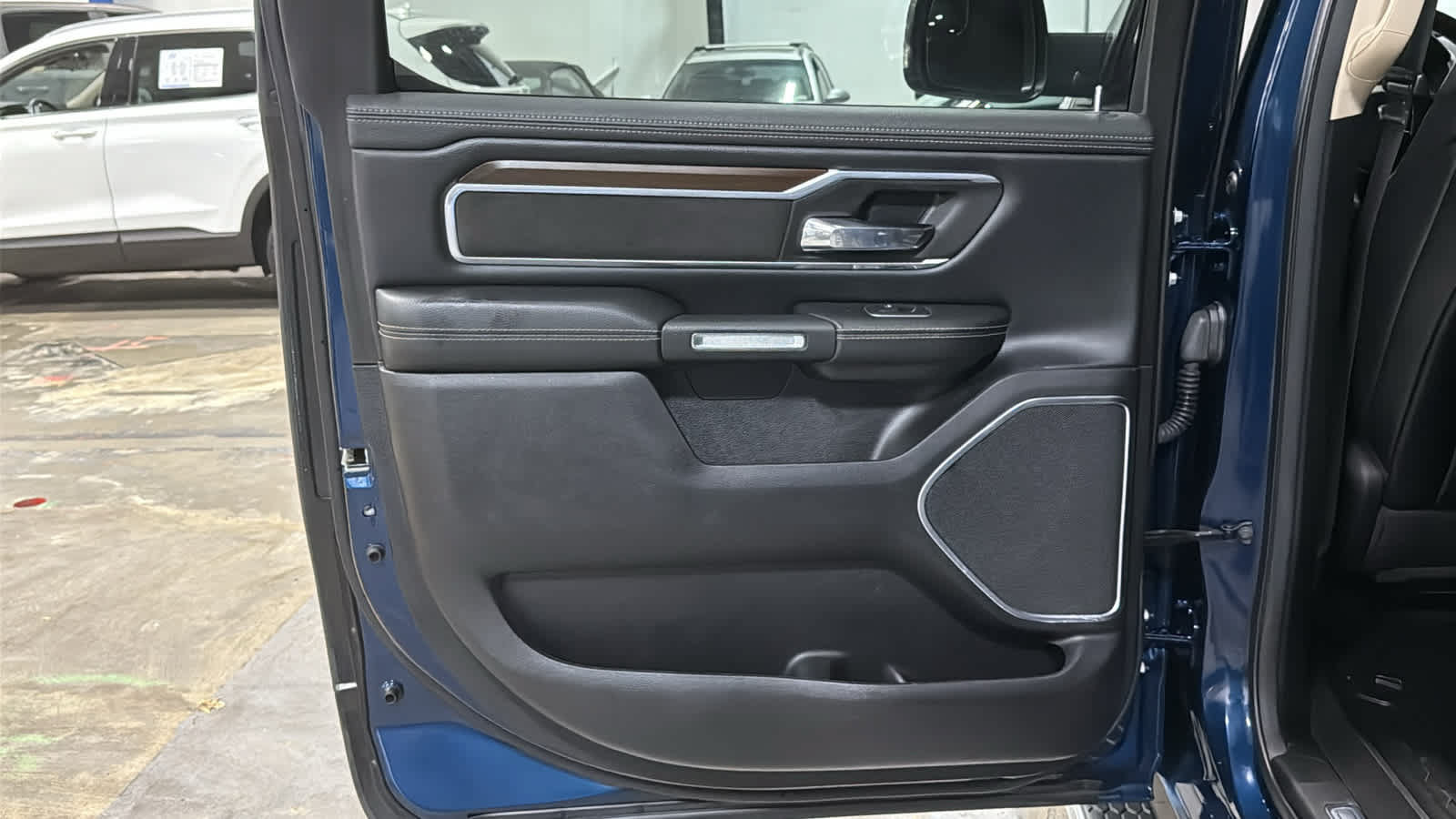 Used 2021 RAM 1500 Laramie AWD/4WD image 24