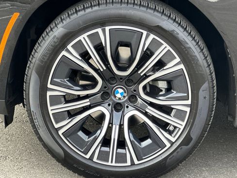 Used 2025 BMW X3 xDrive30i w/ Premium Package image 37