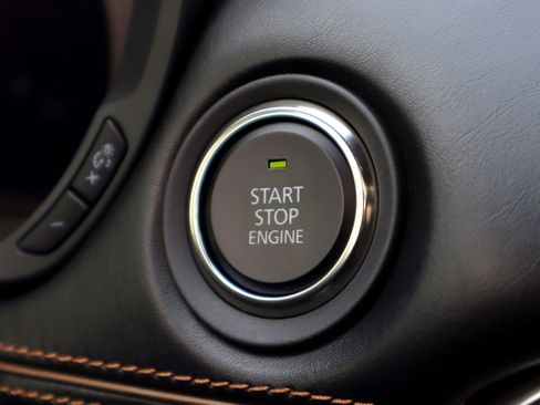 Certified 2025 MAZDA CX-70 3.3 Turbo w/ Premium Plus Pkg image 26