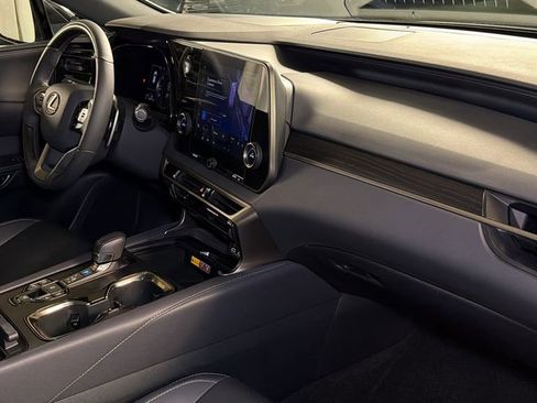 Certified 2023 Lexus RX 350 Premium w/ Accessory Package image 11