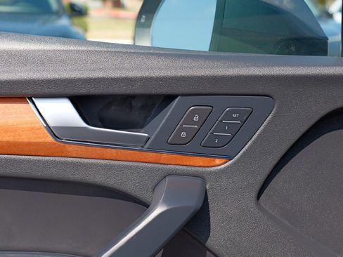 Certified 2022 Audi Q5 2.0T Premium w/ Convenience Package image 24