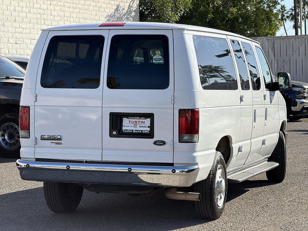 Used 2008 Ford E-350 and Econoline 350 XLT RWD image 5