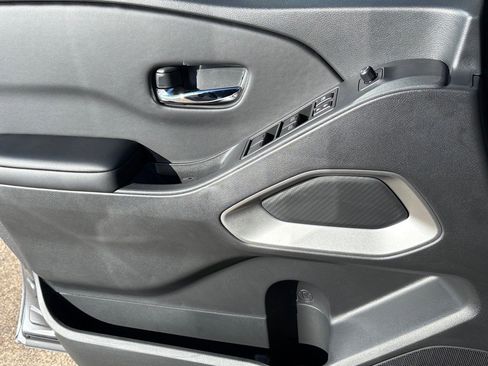 New 2026 Nissan Frontier SV w/ Tow Package image 16