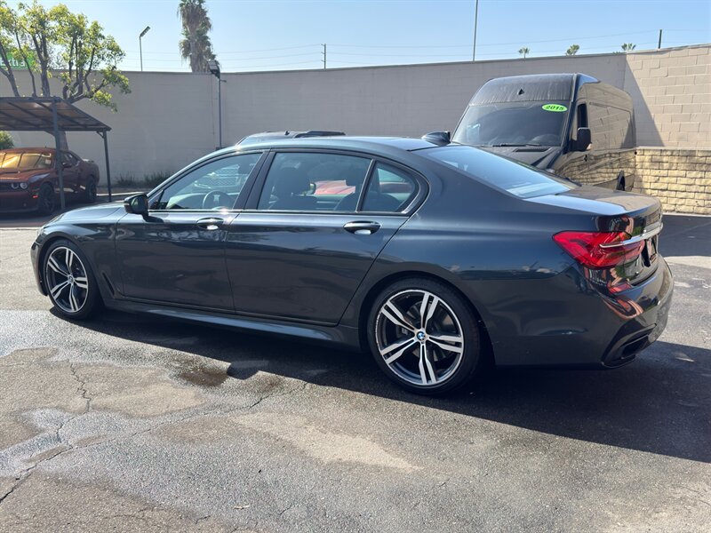 Used 2019 BMW 740i w/ M Sport Package RWD image 5