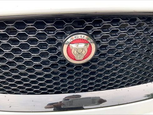 Used 2020 Jaguar F-PACE Prestige AWD/4WD image 5