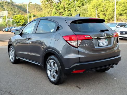 Used 2022 Honda HR-V LX image 7