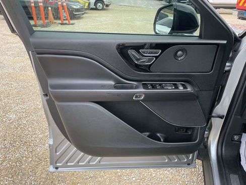 Used 2023 Lincoln Aviator Reserve w/ Equipment Group 201A RWD image 15