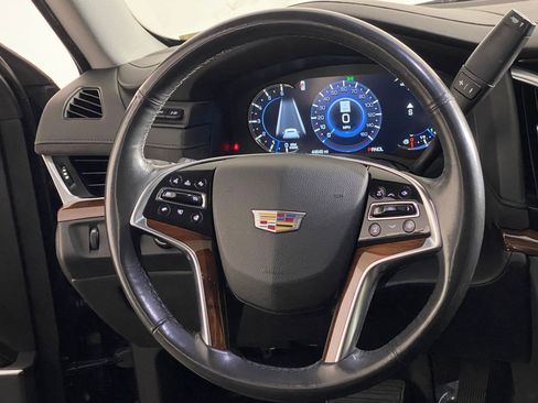 Used 2019 Cadillac Escalade Premium Luxury image 16