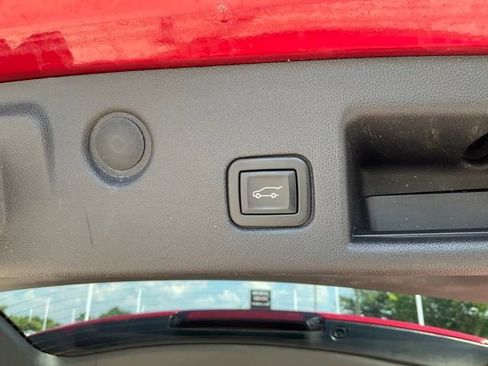 Used 2024 Chevrolet Equinox RS AWD/4WD image 19