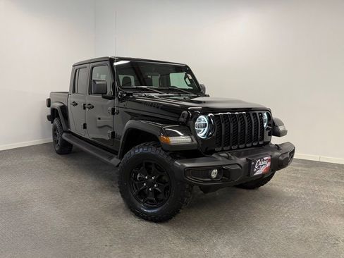 Used 2022 Jeep Gladiator Willys image 4