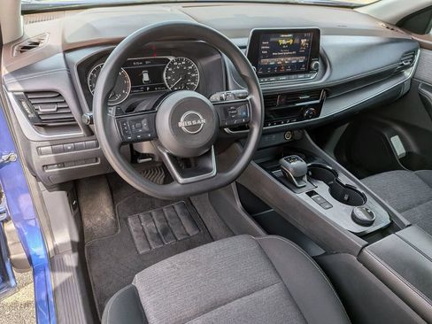 Used 2022 Nissan Rogue SV AWD/4WD image 10