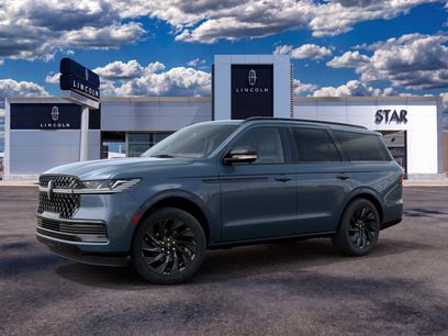 New 2027 Lincoln Navigator Reserve w/ Jet Appearance Package