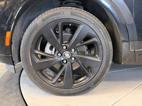Used 2023 Buick Envision Preferred w/ Sport Touring Package AWD/4WD image 26