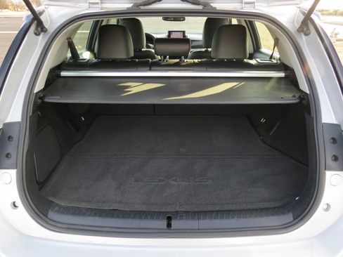 Used 2013 Lexus CT 200h image 26