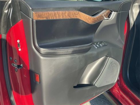 Used 2019 Tesla Model X Long Range image 21