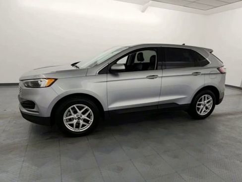 Used 2023 Ford Edge SEL image 4