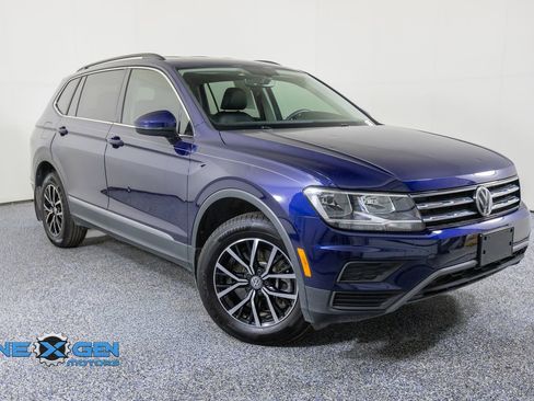 Used 2021 Volkswagen Tiguan SE FWD image 1