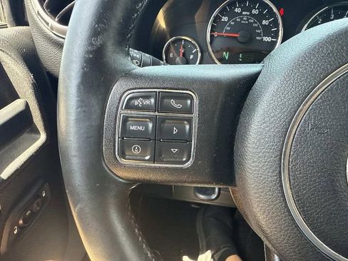 Used 2015 Jeep Wrangler Unlimited Sahara w/ Connectivity Group AWD/4WD image 30