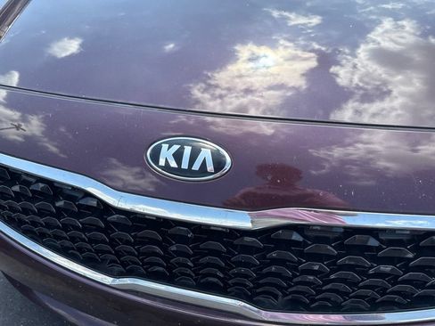 Used 2018 Kia Forte LX w/ LX Popular Package FWD image 8