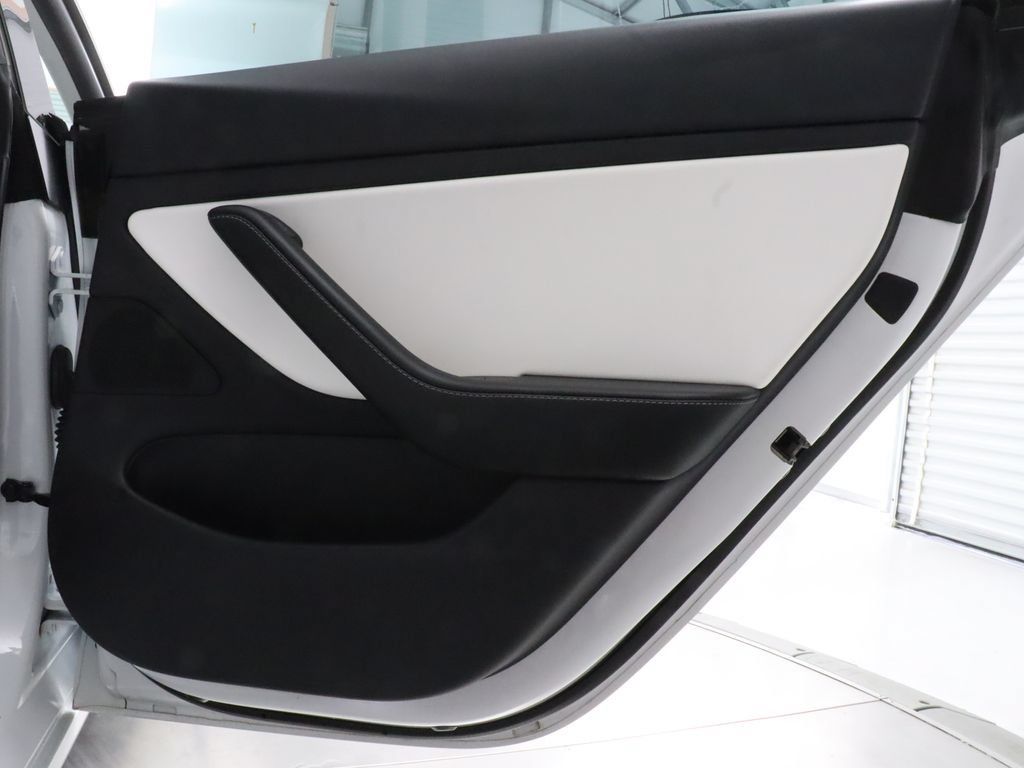 Used 2021 Tesla Model 3 Long Range AWD/4WD image 33