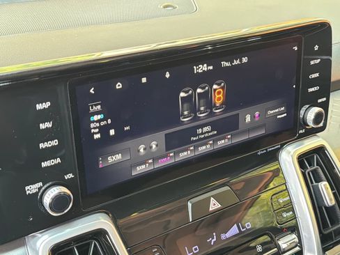 Used 2022 Kia Sorento SX FWD image 9
