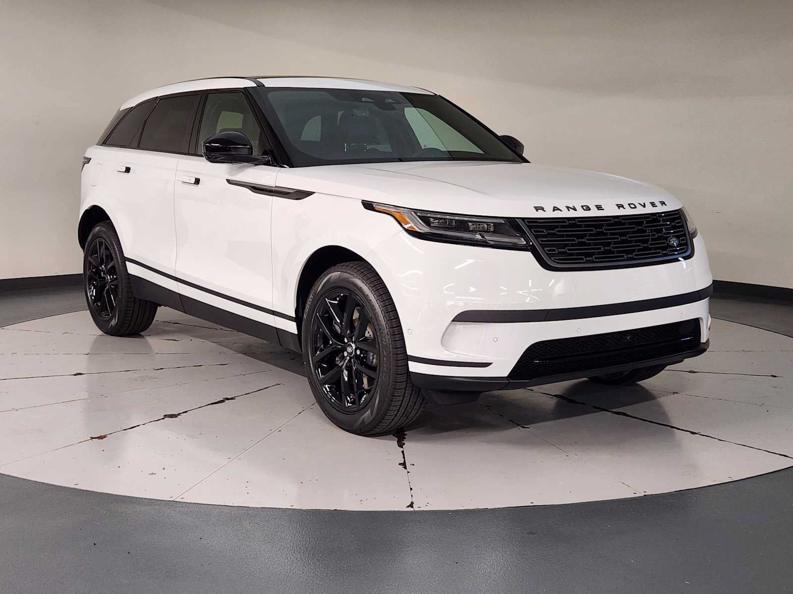 New 2026 Land Rover Range Rover Velar S AWD/4WD image 7