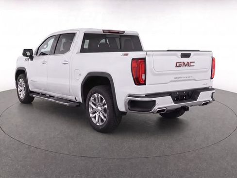 Used 2019 GMC Sierra 1500 SLT AWD/4WD image 4