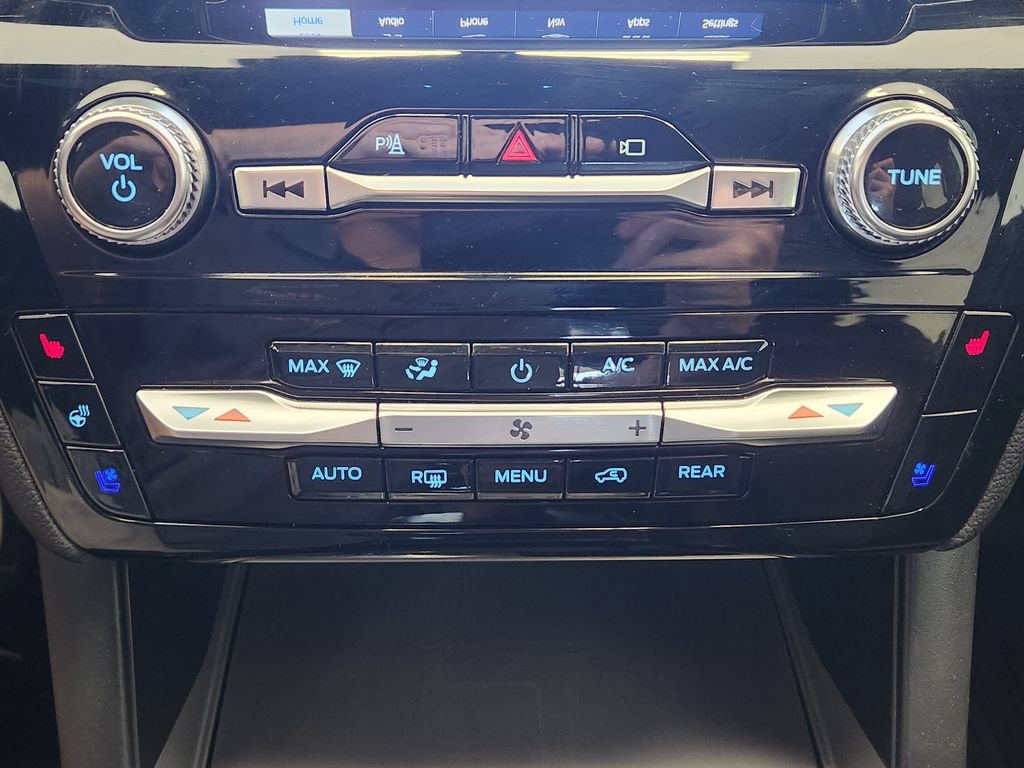 Used 2023 Ford Explorer ST w/ Equipment Group 401A AWD/4WD image 17