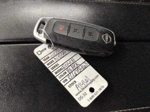 Used 2024 Nissan Rogue S AWD/4WD image 26