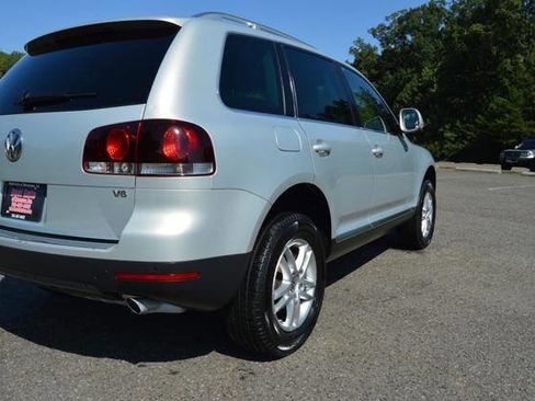 Used 2009 Volkswagen Touareg VR6 image 24