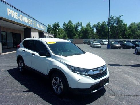 Used 2017 Honda CR-V LX image 3