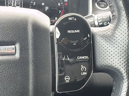 Used 2018 Land Rover Range Rover Sport HSE AWD/4WD image 24