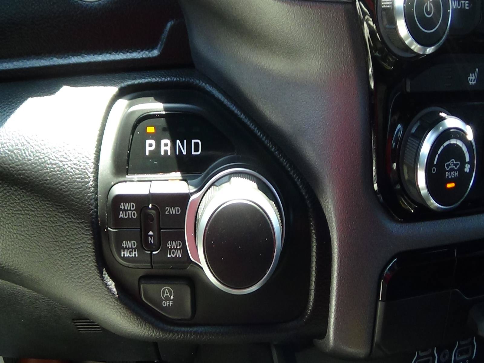 Used 2025 RAM 1500 Big Horn AWD/4WD image 30