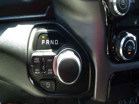 Certified 2025 RAM 1500 Big Horn AWD/4WD image 30