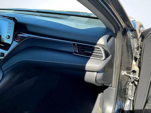 Used 2024 Toyota Camry SE FWD image 24