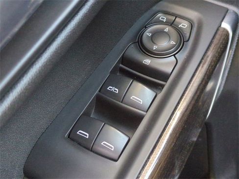 Used 2021 Chevrolet Silverado 1500 RST image 23