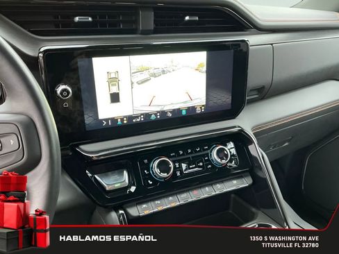 Certified 2022 GMC Sierra 1500 AT4 w/ AT4 Premium Package image 36