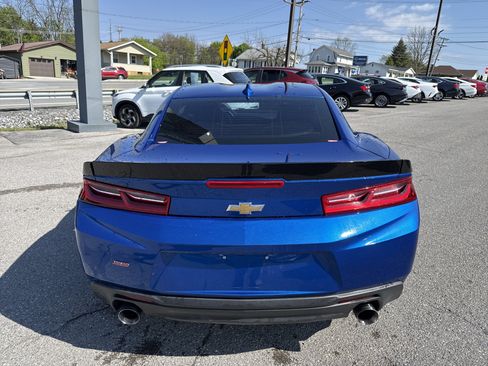 Used 2018 Chevrolet Camaro SS RWD image 4