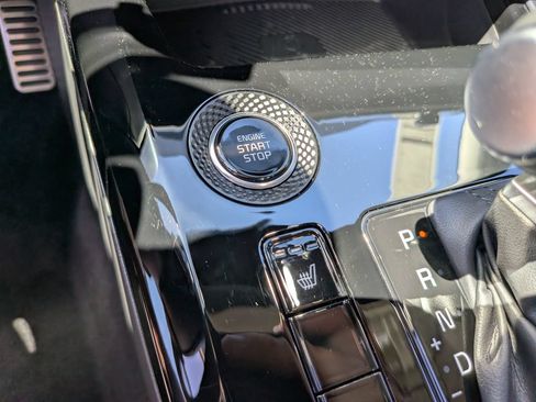 Certified 2025 Kia Niro EX Touring FWD image 25