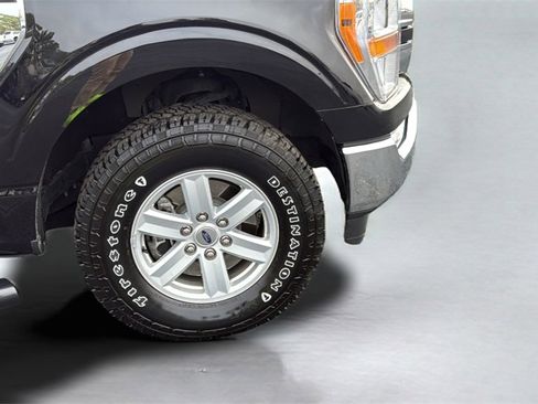 Used 2021 Ford F150 XLT image 25