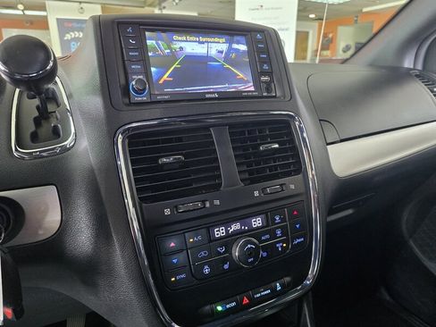 Used 2019 Dodge Grand Caravan GT FWD image 25
