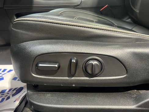 Used 2020 GMC Acadia Denali w/ Technology Package image 26