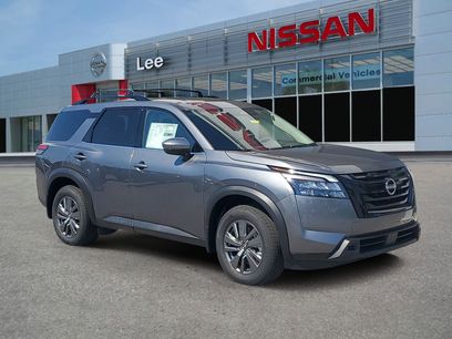 New 2025 Nissan Pathfinder SV