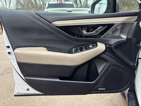 Used 2023 Subaru Outback Limited image 18