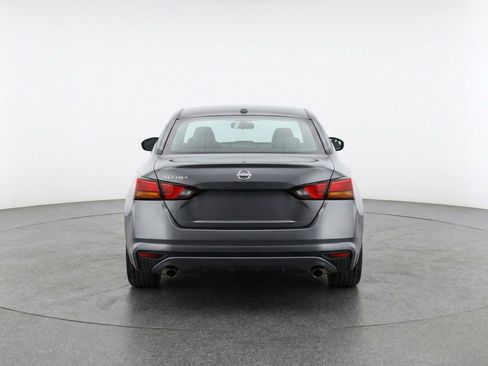 Used 2025 Nissan Altima 2.5 SV image 7