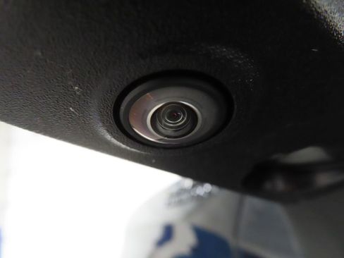 Used 2022 Chevrolet Silverado 1500 High Country w/ Technology Package image 45