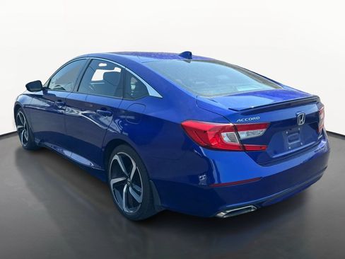 Used 2018 Honda Accord Sport image 5