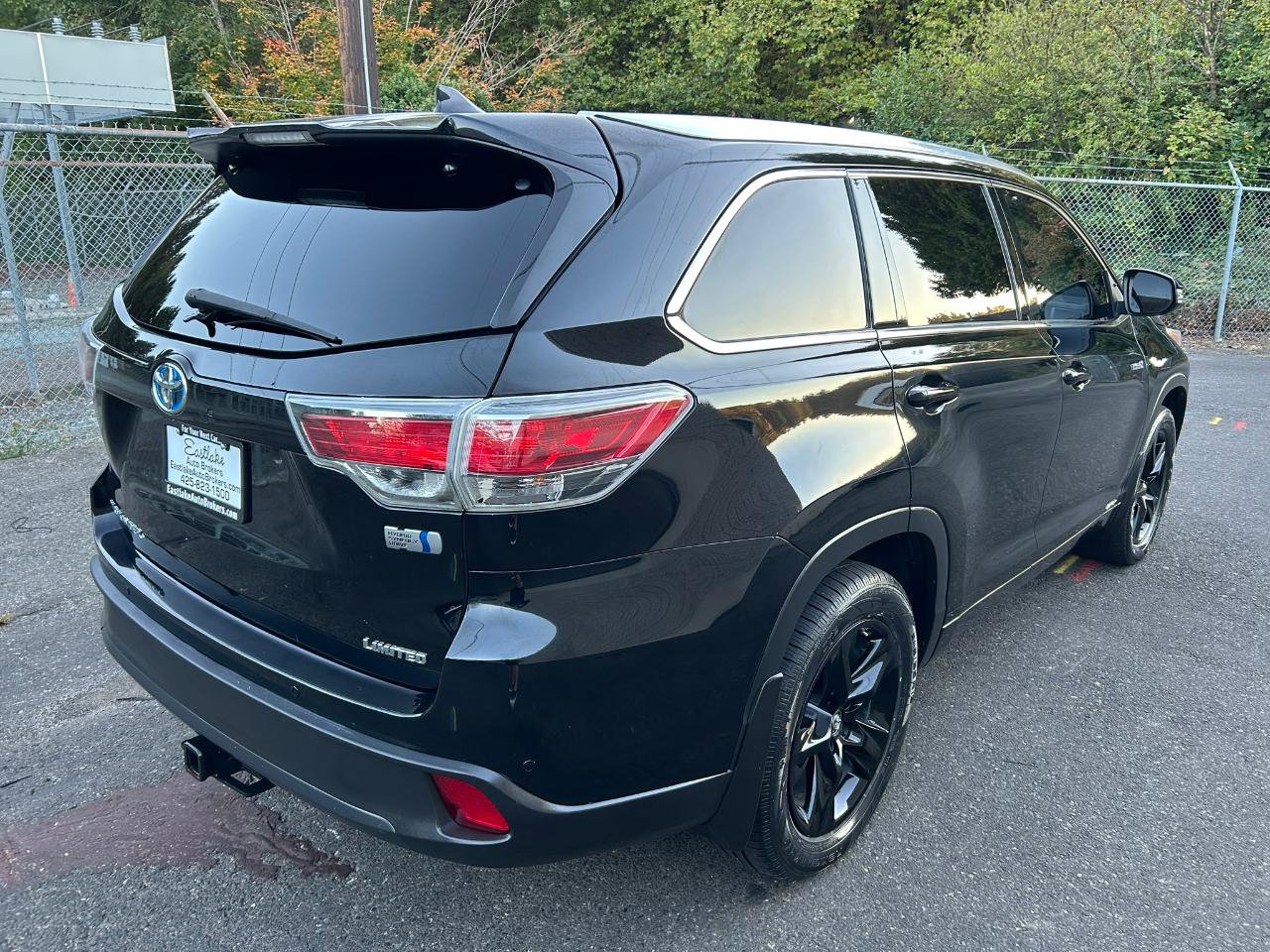 Used 2016 Toyota Highlander Limited AWD/4WD image 5
